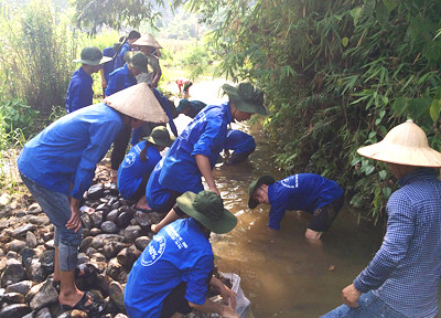 Chiếc ba lô và mùa hè tình nguyện