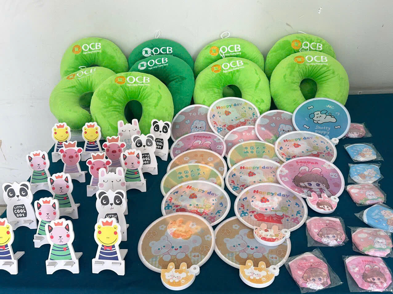 Gối kê cổ chữ u in thêu theo yêu cầu