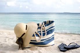 Túi đeo khi đi du lịch biển